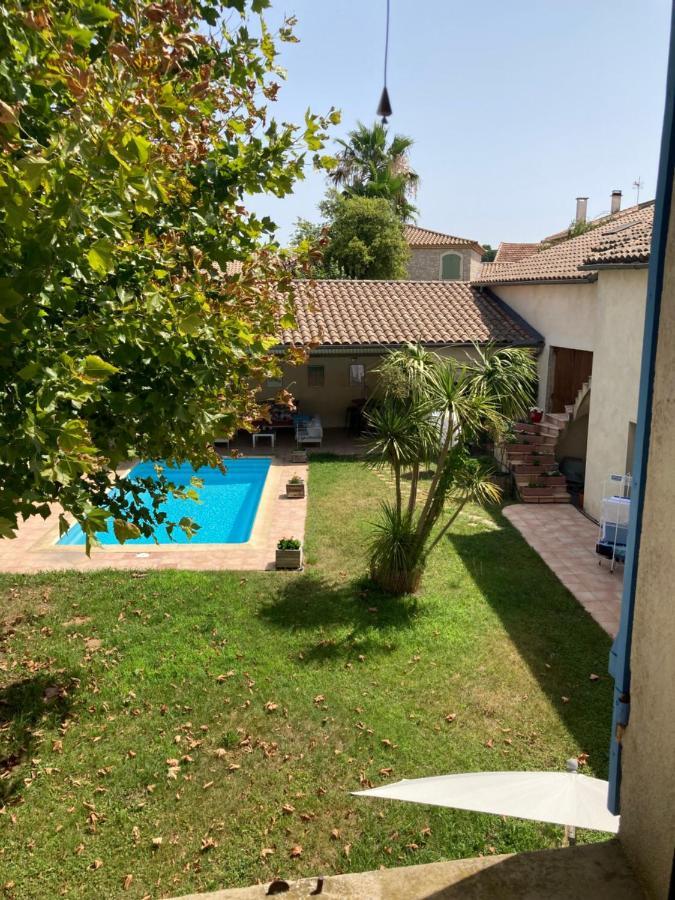 Entre Vigne Et Camargue Villa Générac Exteriör bild